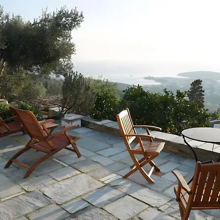 Alba Traditional Holiday home