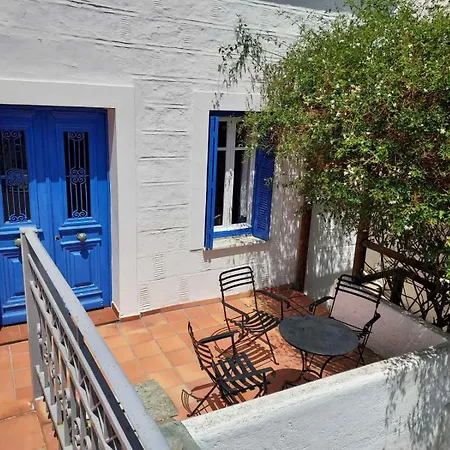 Alba Traditional Holiday home Andros Town